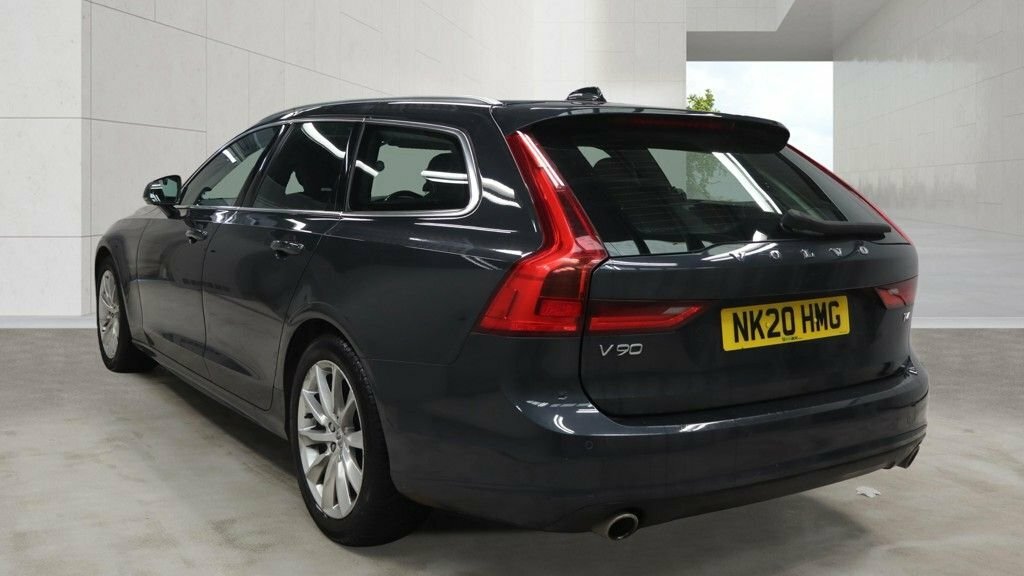 Volvo V90 2L Momentum Plus Grey #3