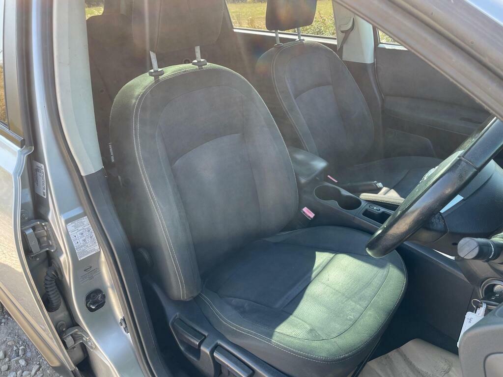 Nissan Qashqai+2 N-tec Plus 2 White #15