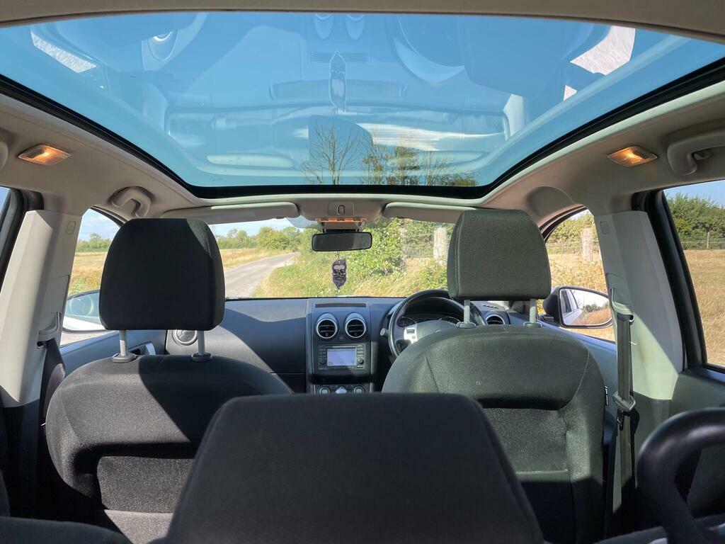 Nissan Qashqai+2 N-tec Plus 2 White #13