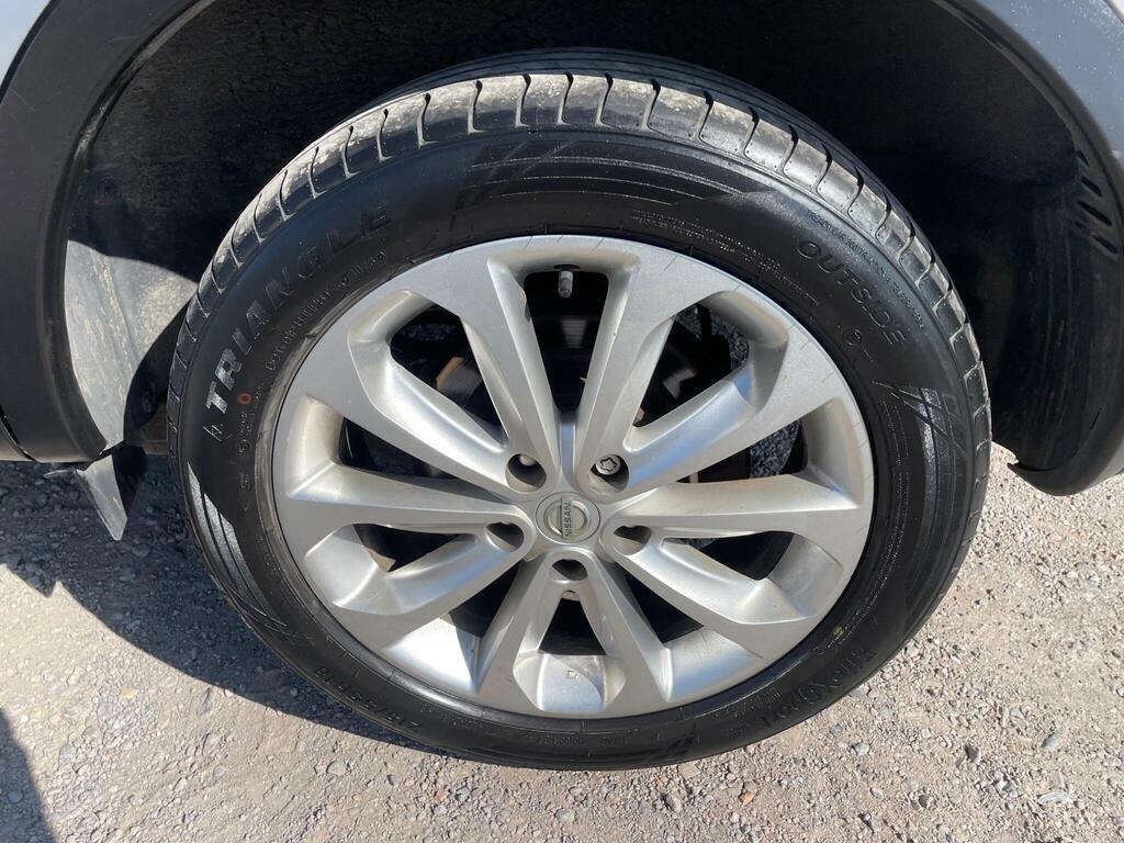Nissan Qashqai+2 N-tec Plus 2 White #29