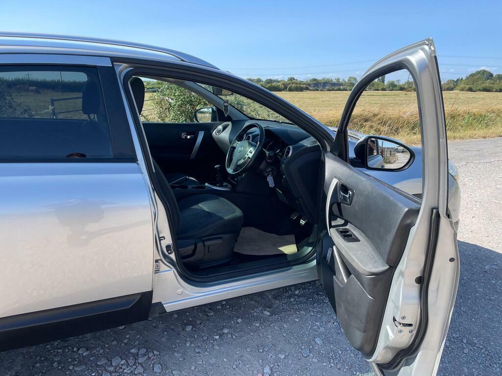 Nissan Qashqai+2 N-tec Plus 2 White #14
