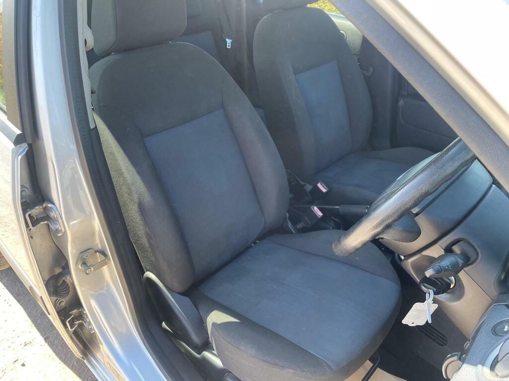 Ford Fiesta 1.4 Fiesta Zetec Climate Purple #10