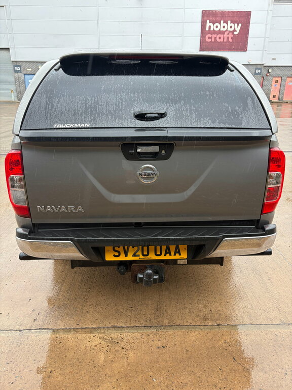 Nissan Navara 2.3 Dci Tekna Pickup Double Cab 4W SV20OAA Grey #4