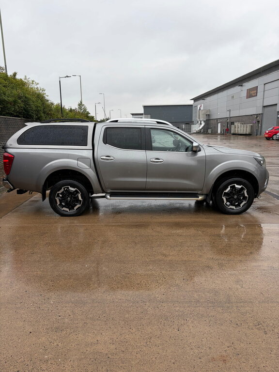 Nissan Navara 2.3 Dci Tekna Pickup Double Cab 4W SV20OAA Grey #6