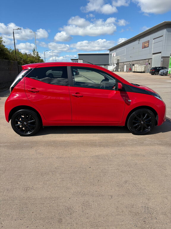 Toyota Aygo 1.0 Vvt-i X-style Hatchback Euro SV67PBF Red #6