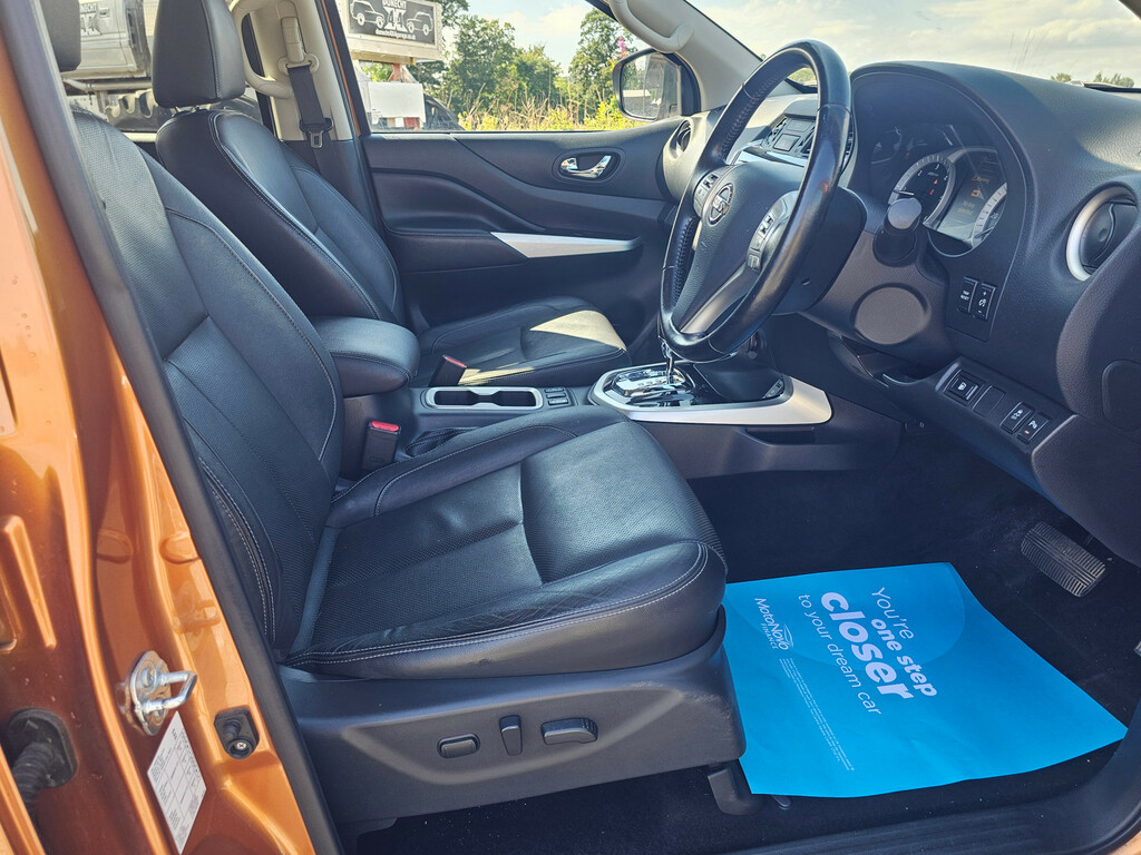 Nissan Navara 2.3 Tekna Dci 12 08 2018 Yellow #4