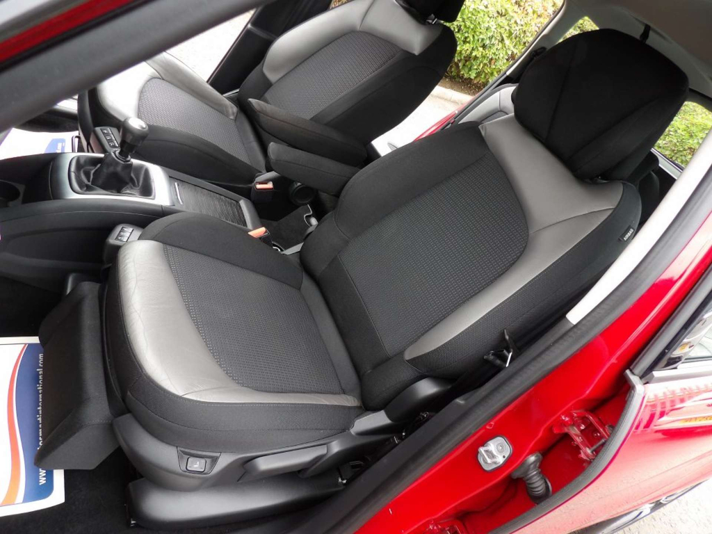 Citroen Grand C4 Picasso Picasso 1.6 Bluehdi Feel Euro 6 Ss Grey #16