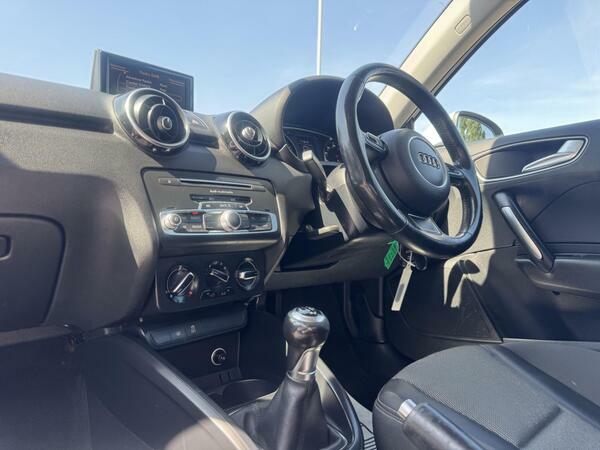 Audi A1 1.4 Tfsi Sport Sportback Euro 6 Red #13