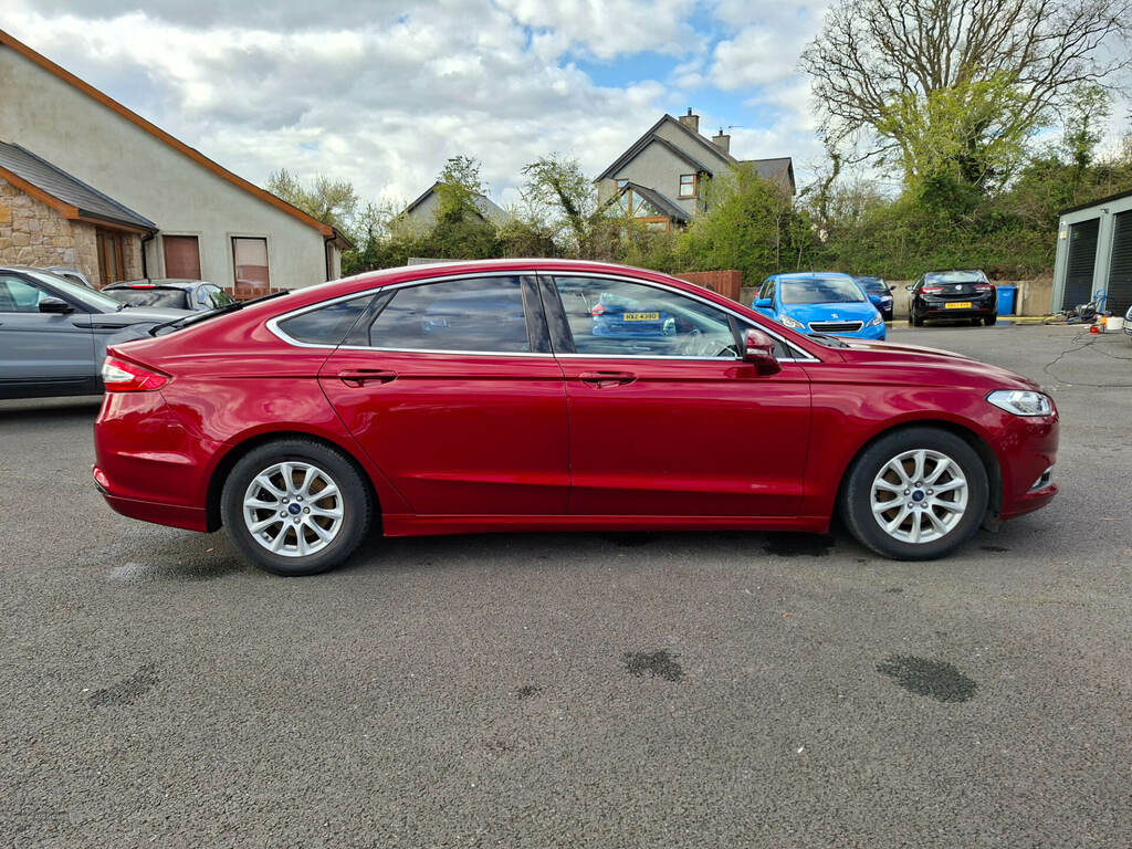 Ford Mondeo 1.5 Tdci Econetic Zetec Red #5