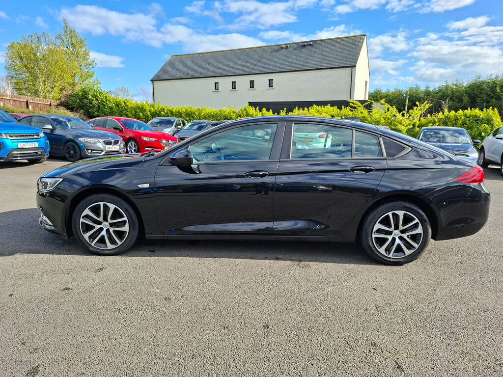 Vauxhall Insignia 1.6 Turbo D Ecotec 136 Design Nav Black #4