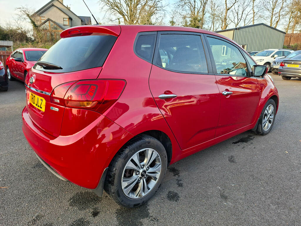 Kia Venga 1.6 Crdi Isg 4 Red #6