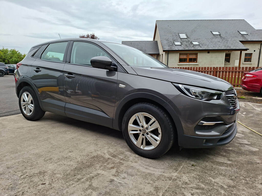Vauxhall Grandland X 1.2 Turbo Se Grey