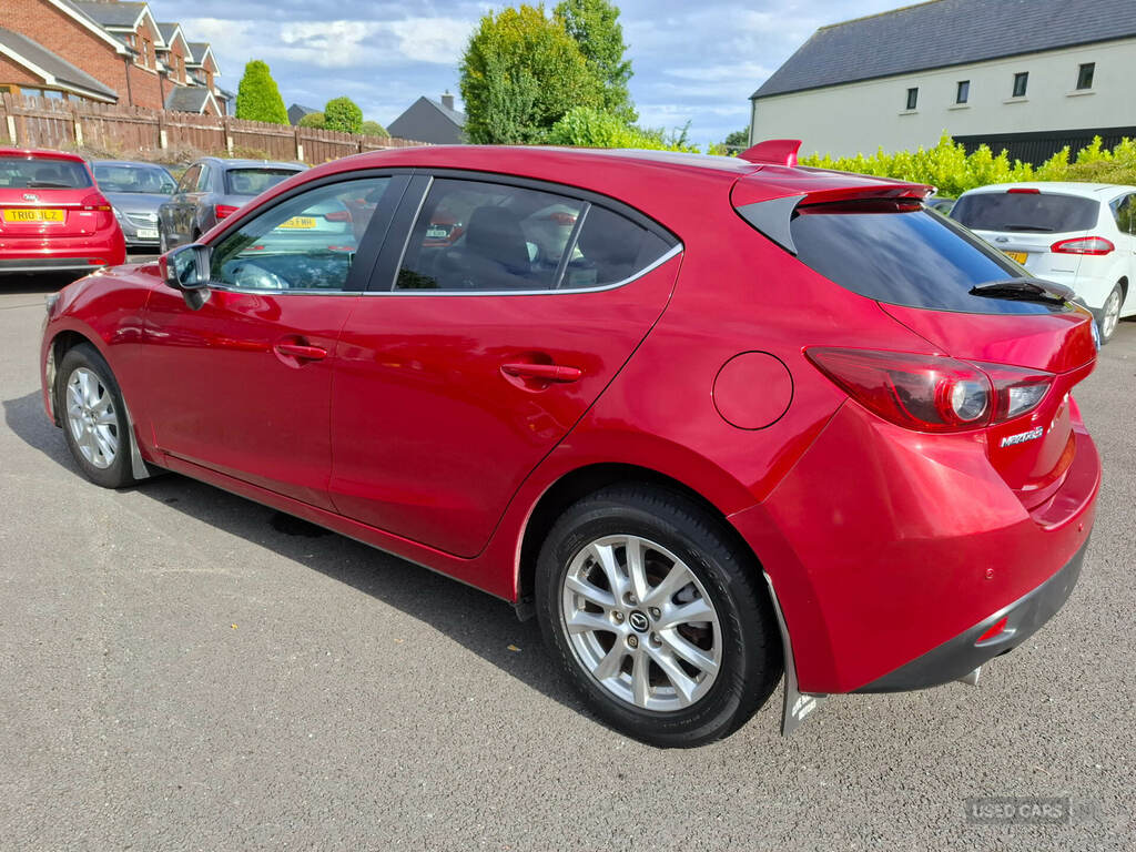 Mazda 3 2.2D Se-l Nav Red #4