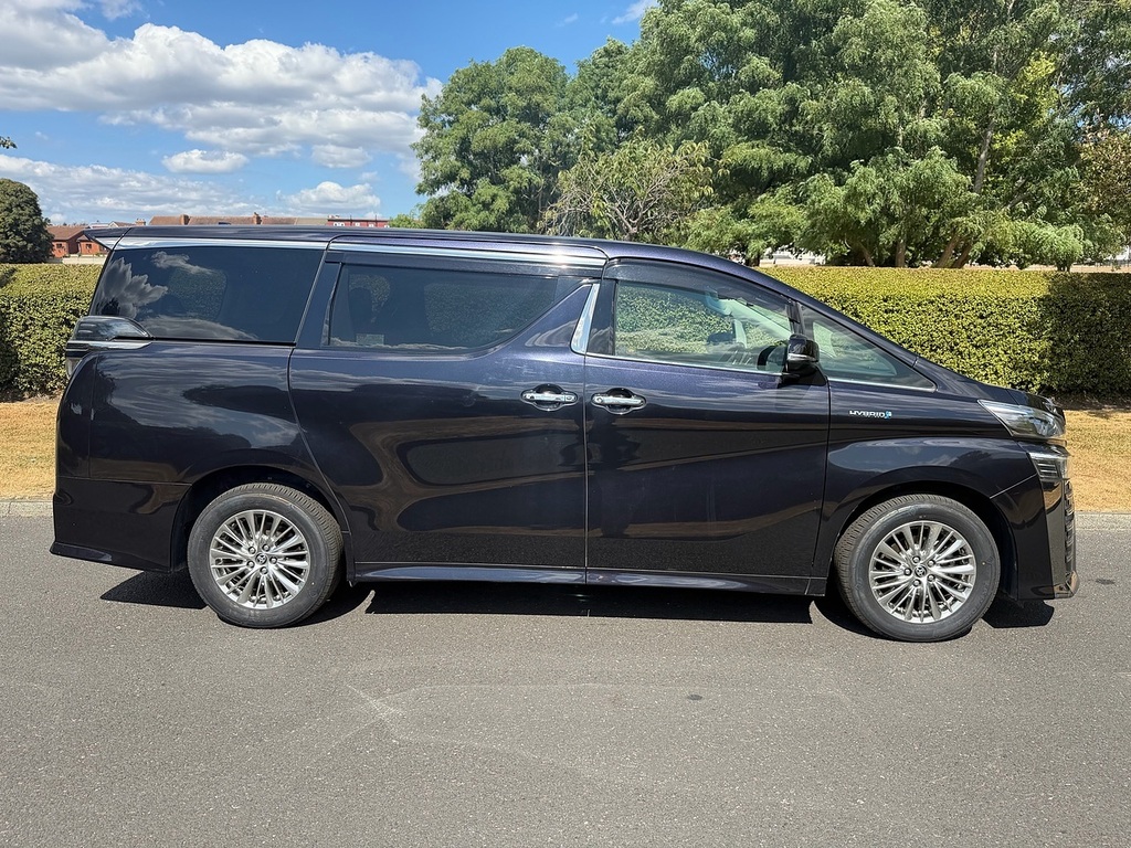 Toyota Vellfire Mpv 2.4I 7 Seater 200871 Purple #2