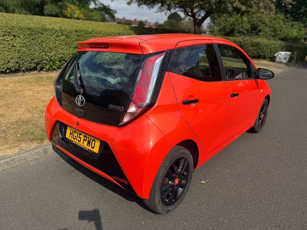 Toyota Aygo Vvt-i X-cite U3626 Ulez HG15PWO Orange #3