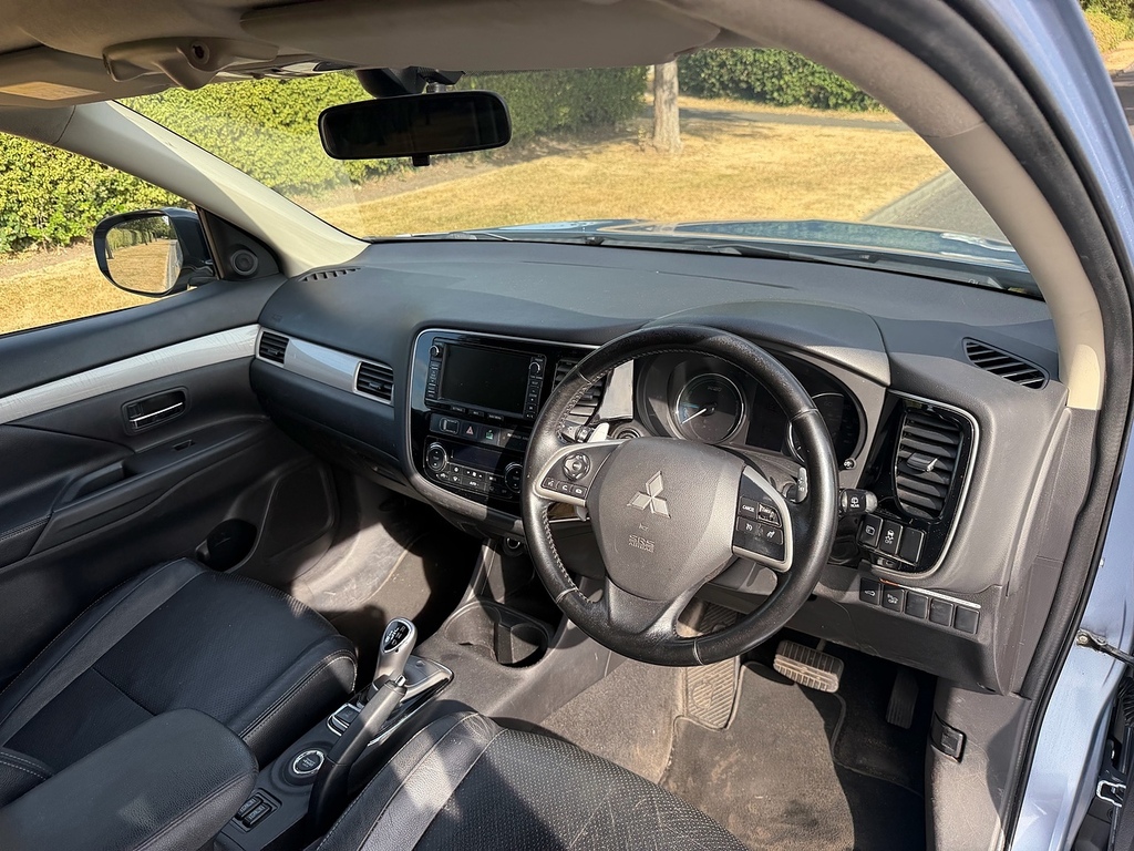 Mitsubishi Outlander 2.0H 12Kwh Gx4h Suv Black #23