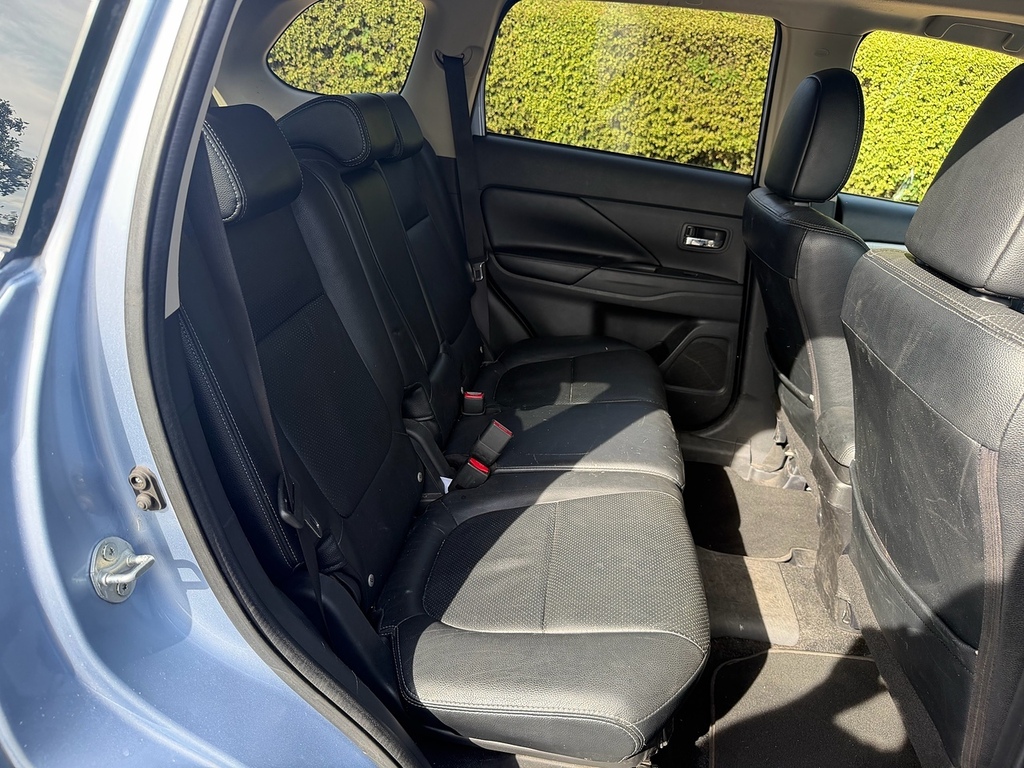 Mitsubishi Outlander 2.0H 12Kwh Gx4h Suv Black #21