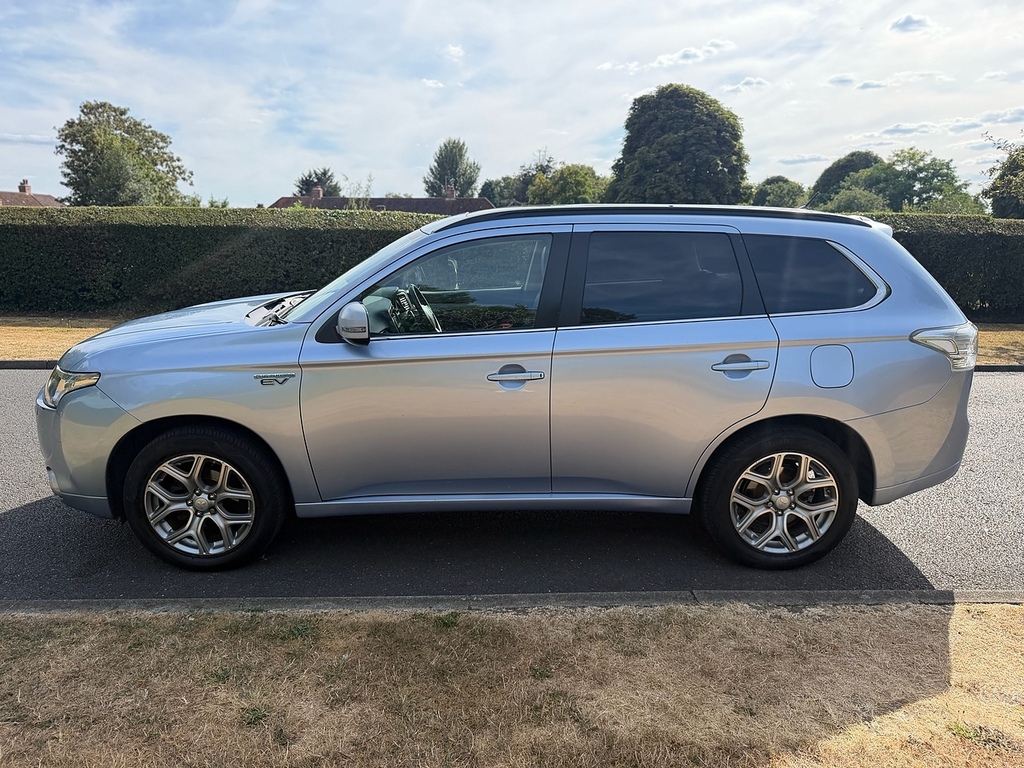 Mitsubishi Outlander 2.0H 12Kwh Gx4h Suv Black #9