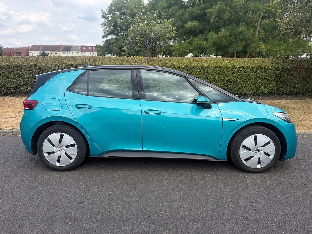 Volkswagen ID.3 Pro Life U3655 Ulez Blue #2