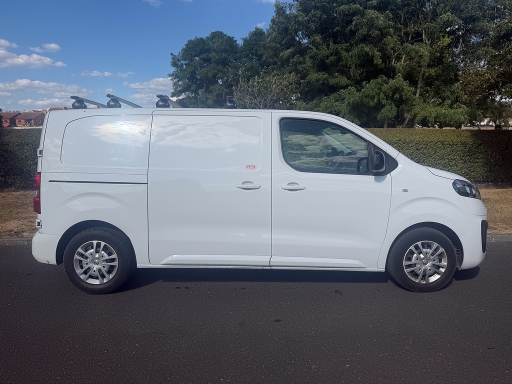 Vauxhall Vivaro Turbo D 2700 Sportive U3664 Ulez White #2