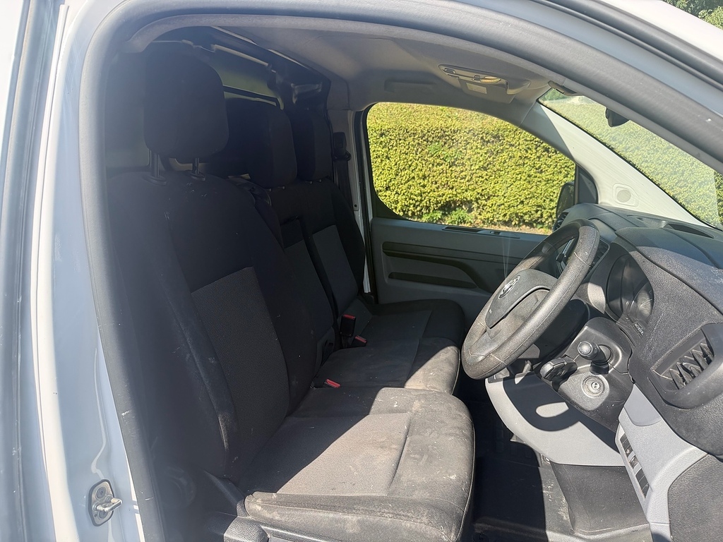 Vauxhall Vivaro Vivaro F3100 Sportive Ss Black #20
