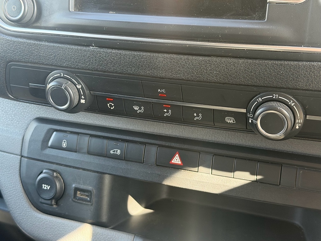 Vauxhall Vivaro Vivaro F3100 Sportive Ss Black #24