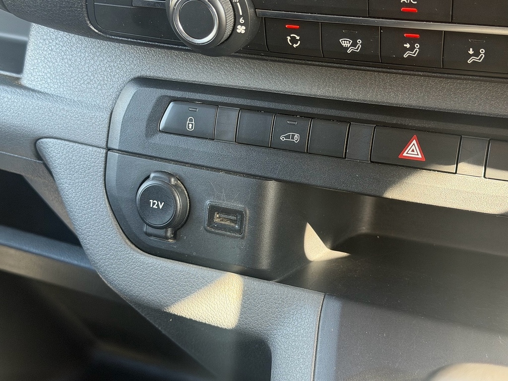 Vauxhall Vivaro Vivaro F3100 Sportive Ss Black #27