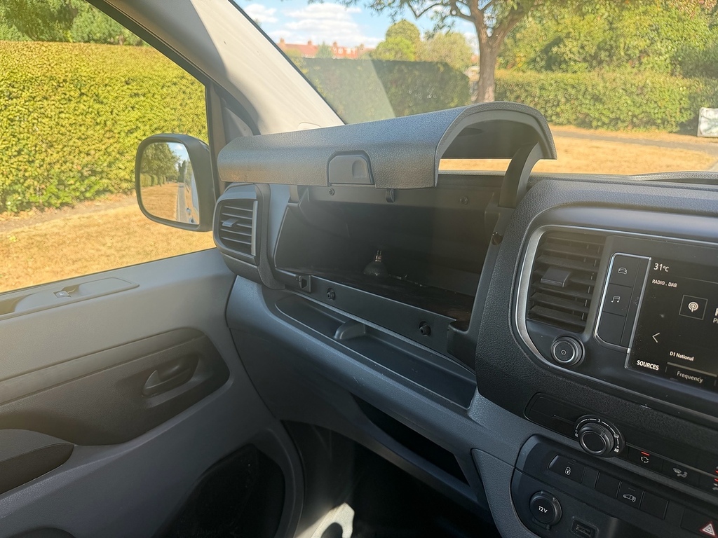 Vauxhall Vivaro Vivaro F3100 Sportive Ss Black #35