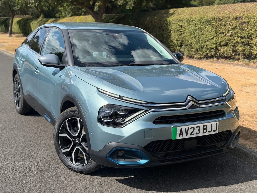 Citroen e-C4 Shine Plus U3665 Ulez Blue