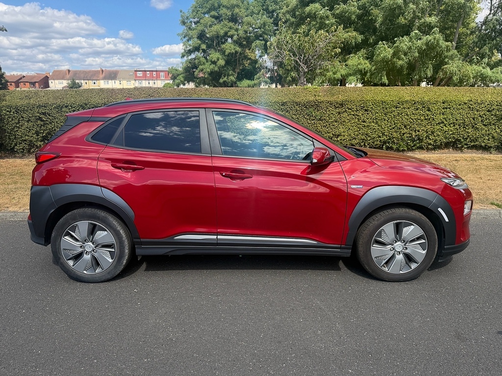 Hyundai Kona Premium U3661 Ulez Red #2