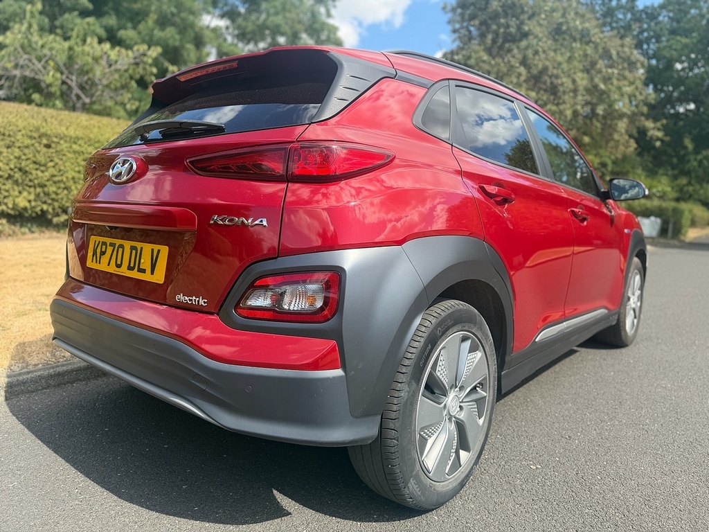 Hyundai Kona Premium U3661 Ulez Red #4