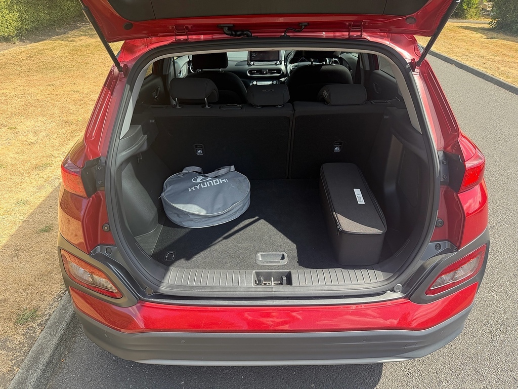 Hyundai Kona Premium U3661 Ulez Red #6