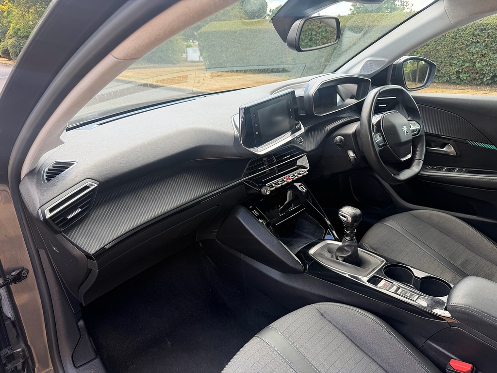 Peugeot 208 1.2 Puretech 100 Allure Premium Grey #17