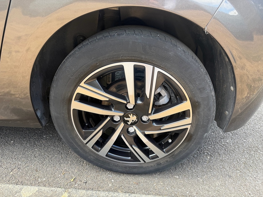 Peugeot 208 1.2 Puretech 100 Allure Premium Grey #25