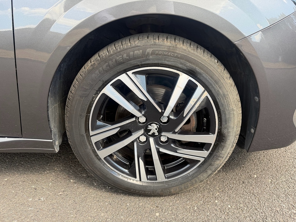 Peugeot 208 1.2 Puretech 100 Allure Premium Grey #23
