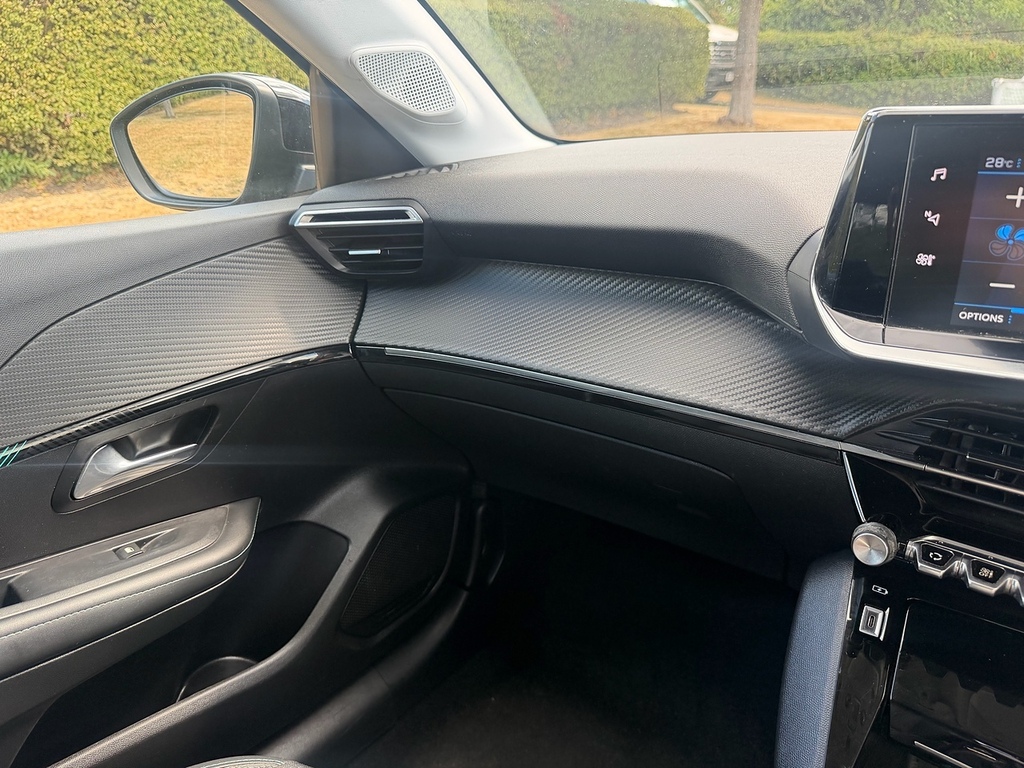 Peugeot 208 1.2 Puretech 100 Allure Premium Grey #32