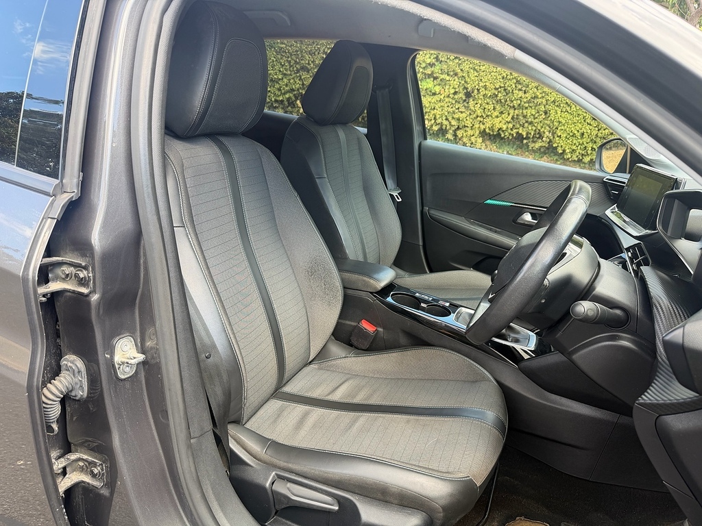 Peugeot 208 1.2 Puretech 100 Allure Premium Grey #22