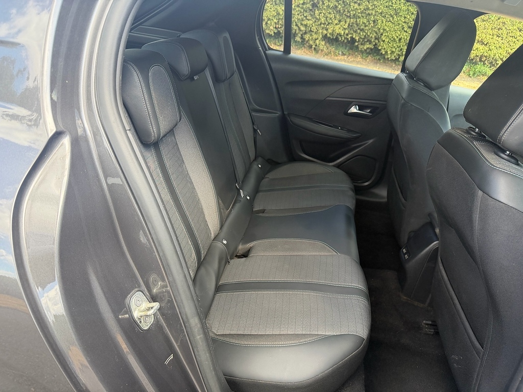 Peugeot 208 1.2 Puretech 100 Allure Premium Grey #19