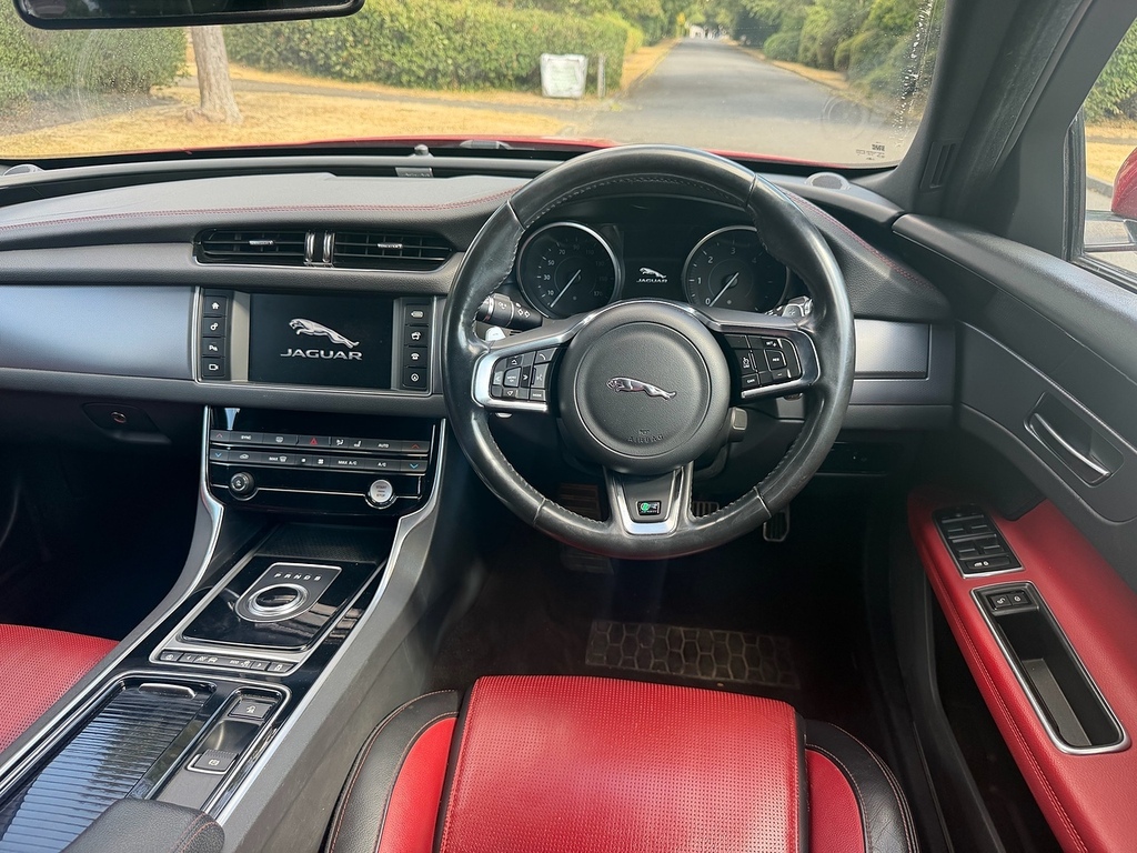 Jaguar XF 2.0D 180 R-sport Awd Blue #16
