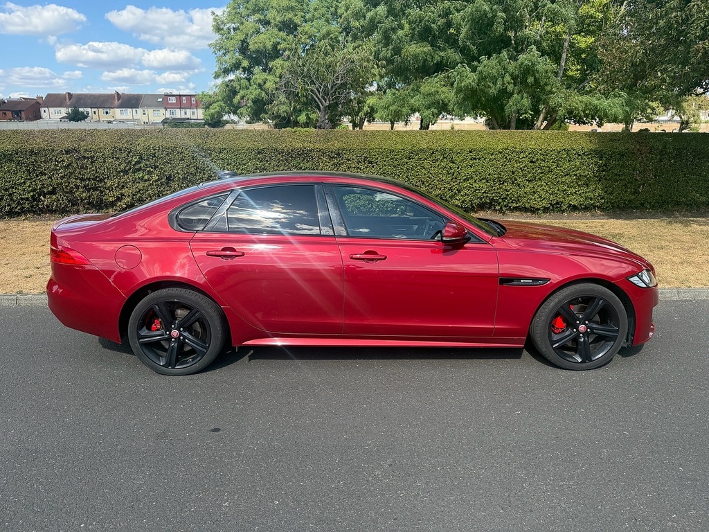 Jaguar XF D R-sport U3662 Ulez Red #2