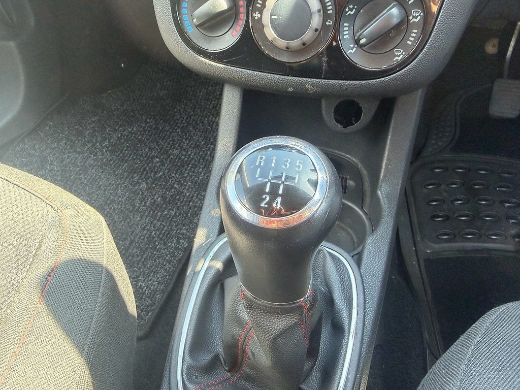 Vauxhall Corsa 1.2I Ecoflex 16V Se Euro 5 Ss Yellow #26