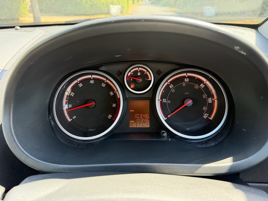 Vauxhall Corsa 1.2I Ecoflex 16V Se Euro 5 Ss Yellow #14