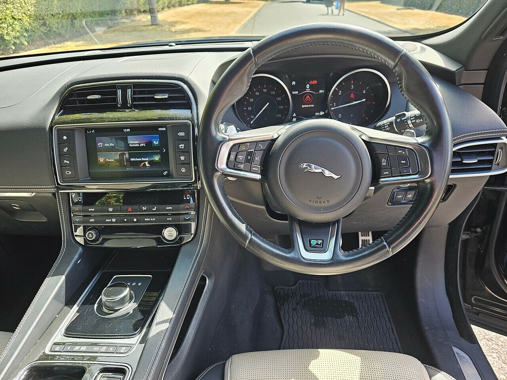 Jaguar F-Pace 2.0I R-sport Suv Awd Euro 6 Ss Silver #11