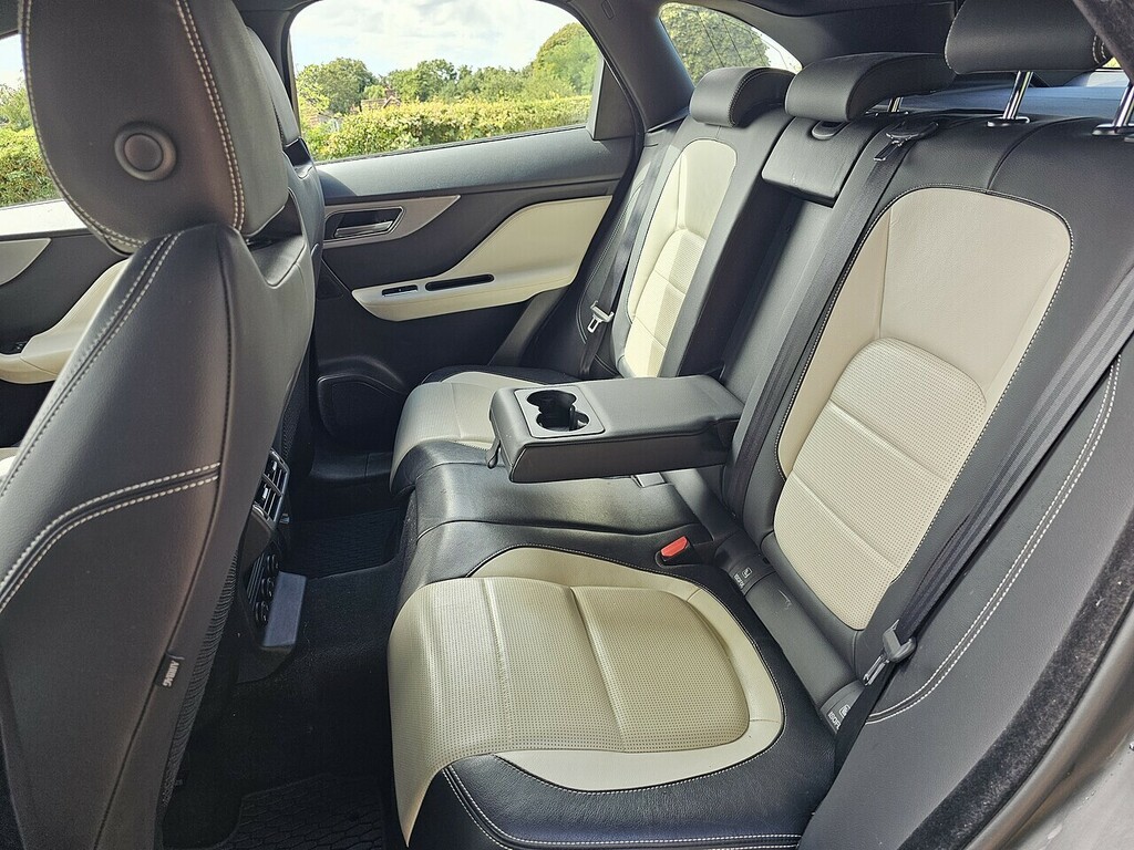 Jaguar F-Pace 2.0I R-sport Suv Awd Euro 6 Ss Silver #17