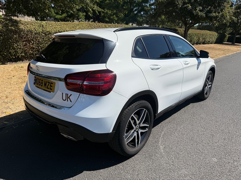 Mercedes-Benz GLA Class Gla180 Urban Edition U3628 Ulez White #3