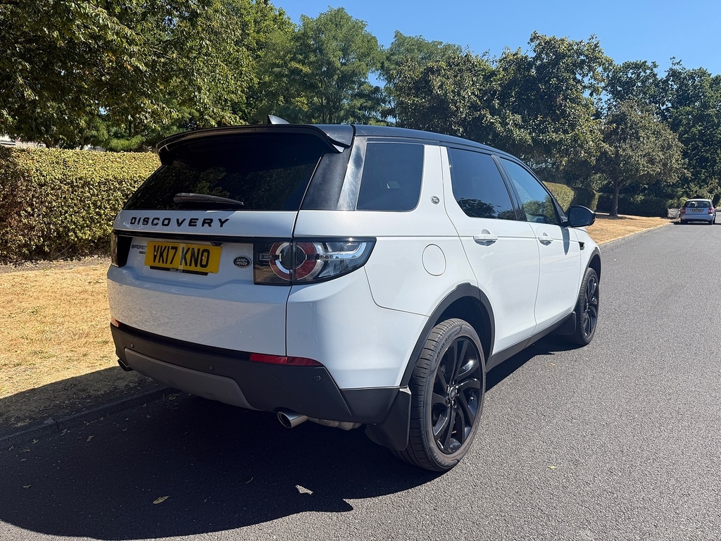 Land Rover Discovery Sport Td4 Hse Black U3675 Ulez White #3