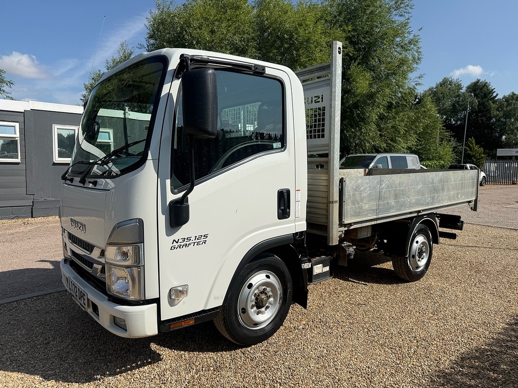 Isuzu N35.125s Swb Tipper LT72DPE White #4