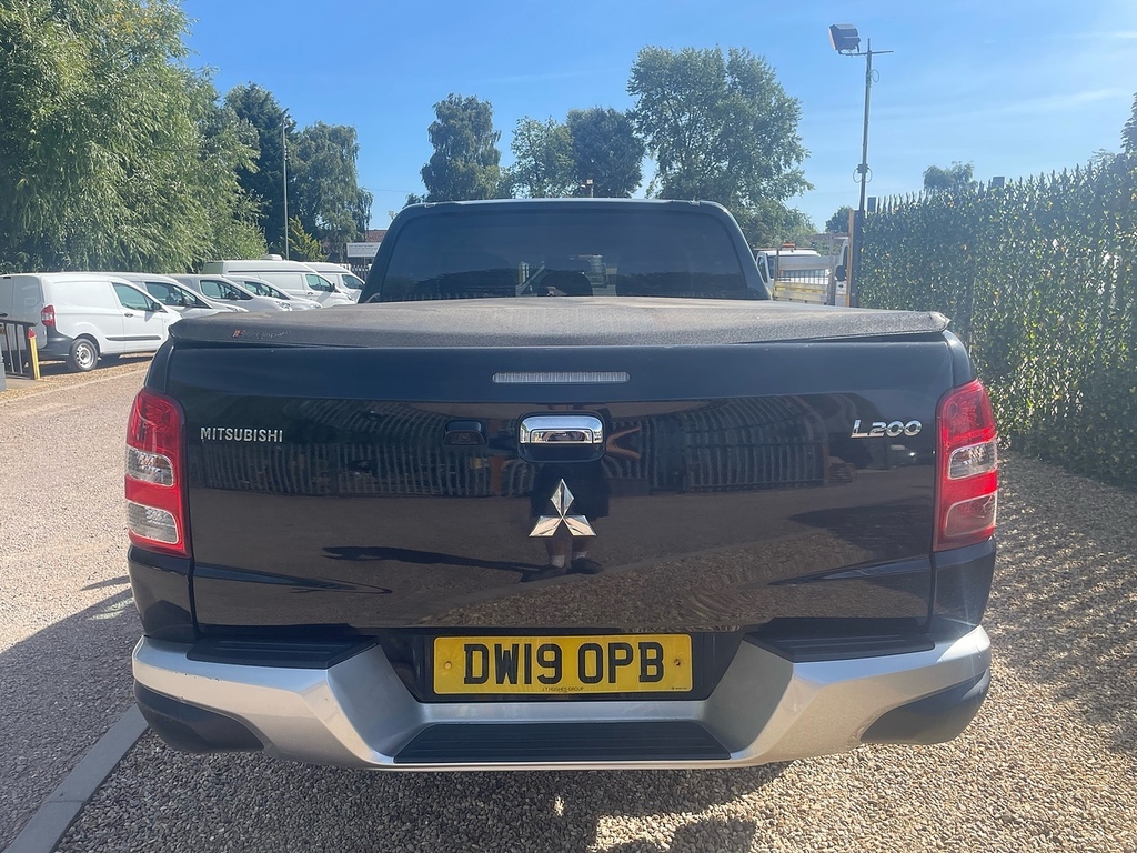Mitsubishi L200 Di-d Dc Warrior Black #4