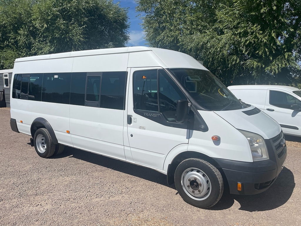 Ford Transit Custom 430 2.2 Tdci Lwb 17 Seater Minibus White