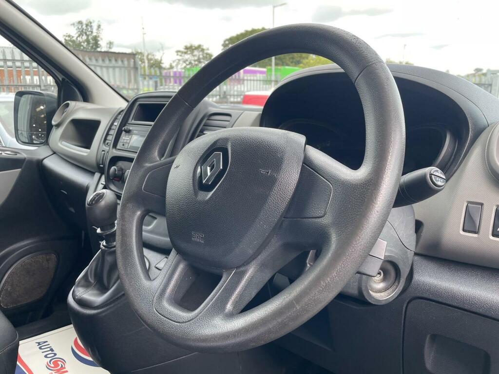 Renault Trafic 1.6 Sl27 Dci 120 Sport Nav Euro 6 2018 Black #13